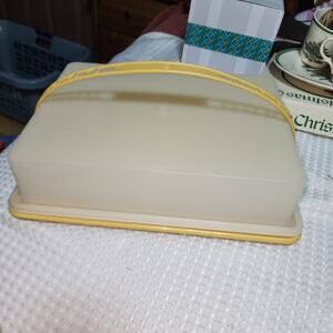 VINTAGE TUPPERWARE LARGE RECTANGLE CAKE KEEPER